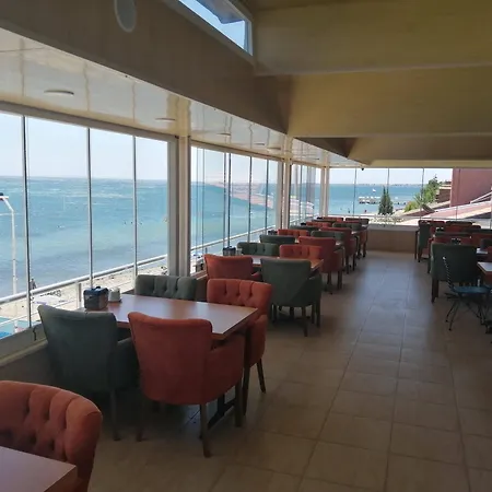 Pembe Kosk 4* Edremit (Balikesir)